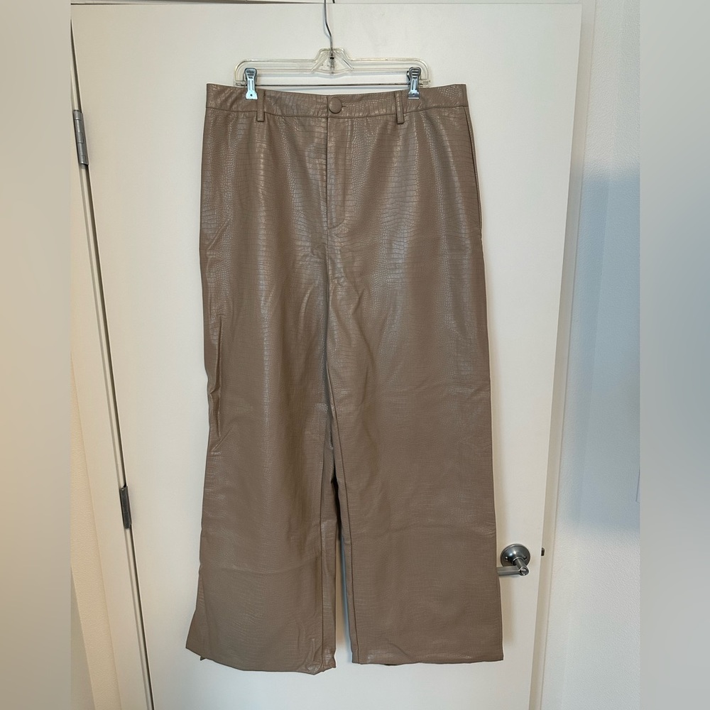 Beige crocodile faux leather pants with split hem